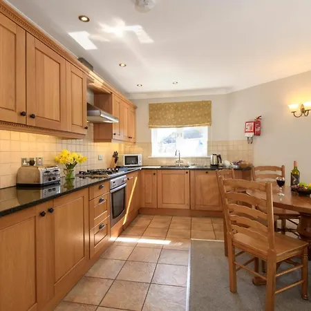 Aparthotel Porth Veor Manor Villas & 3*
