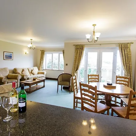 Porth Veor Manor & מלון דירות New Quay